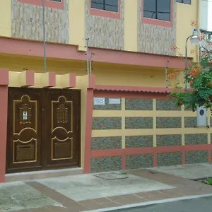 https://simmonds-guayaquil.guayaquilhotels.org